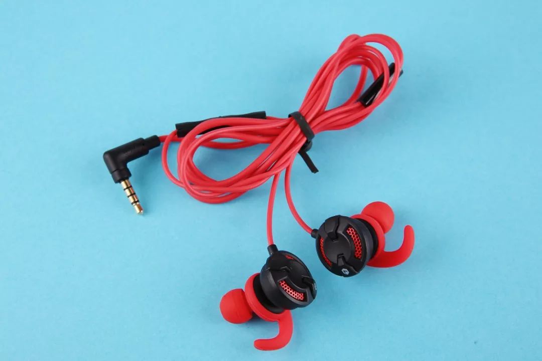 头戴式耳机怎么保养,长期戴耳机如何保养耳朵