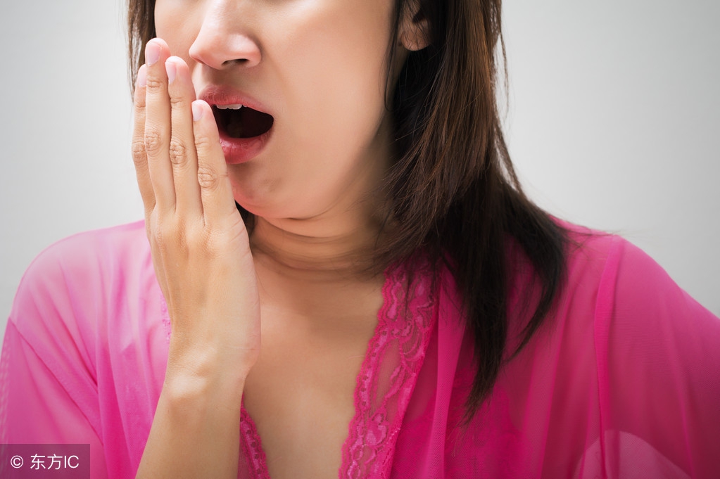 早上嘴巴苦是什么原因啊,早上起来嘴巴苦是什么原因引起的