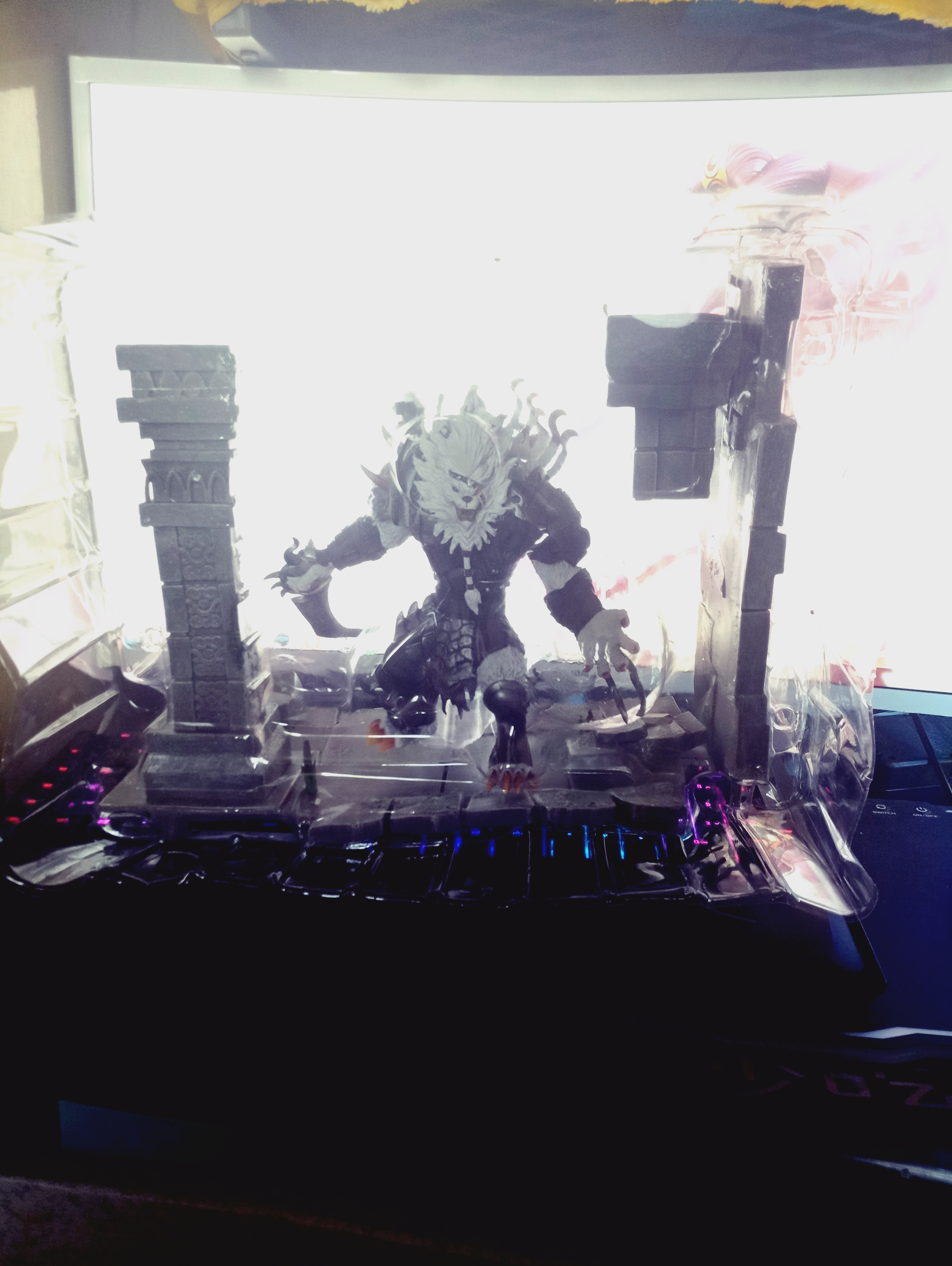 傲之追猎者手办,暗黑武士雷恩加尔和傲之追猎者