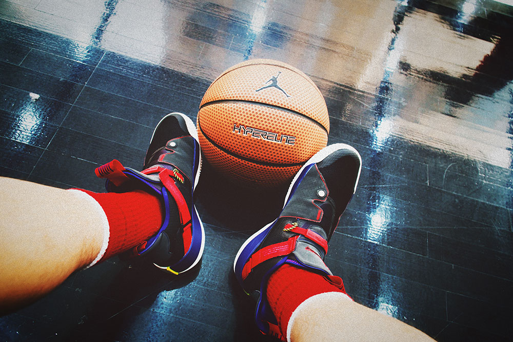 买一双评价比较好的鞋,airjordan经典黑红脚趾评测