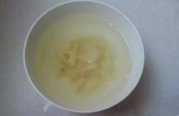 喝了一碗蒸大蒜水,喝了蒸蒜水恶心