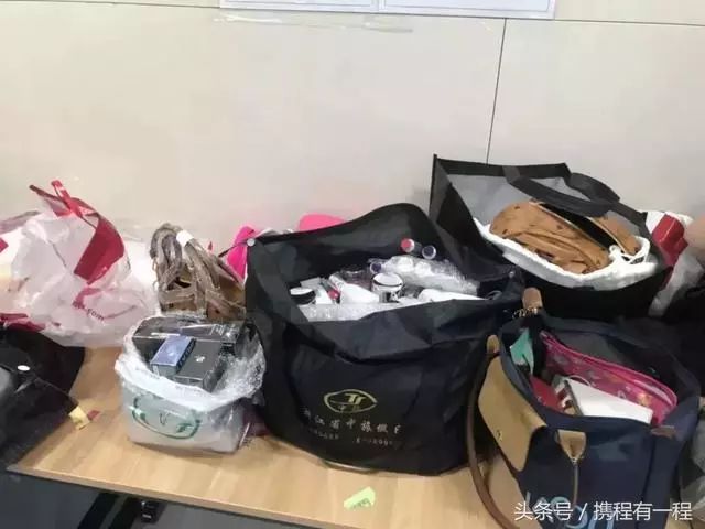 机场托运行李后检查到违禁品,机场安检查出违禁物品