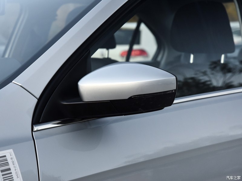 10-15万低油耗性价比高的德系车,20-25万舒适性与隔音最好的车