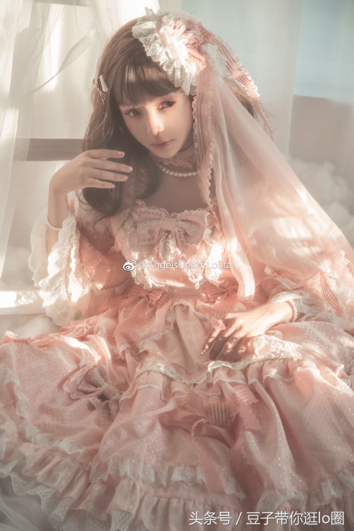 啥是正版洛丽塔裙子,平民女孩也能入的洛丽塔简约裙子