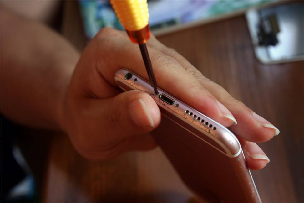 复活iphone6plus,苹果6splus屏碎了