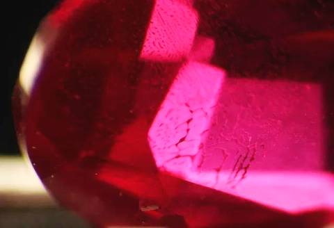 泰勒彩宝红宝石多少钱,鉴别红宝石的方法视频