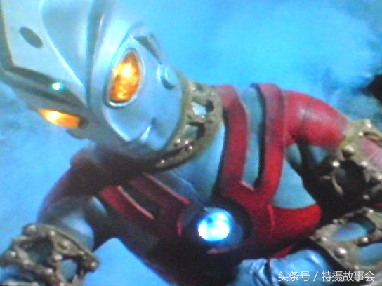 濂ョ壒鏇间笌鍋囧ゥ鐗规浖,鍋囧ゥ鐗规浖鐜╁叿瑙嗛