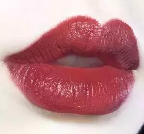 口红这几种颜色千万不要选,什么牌子的口红不敢涂