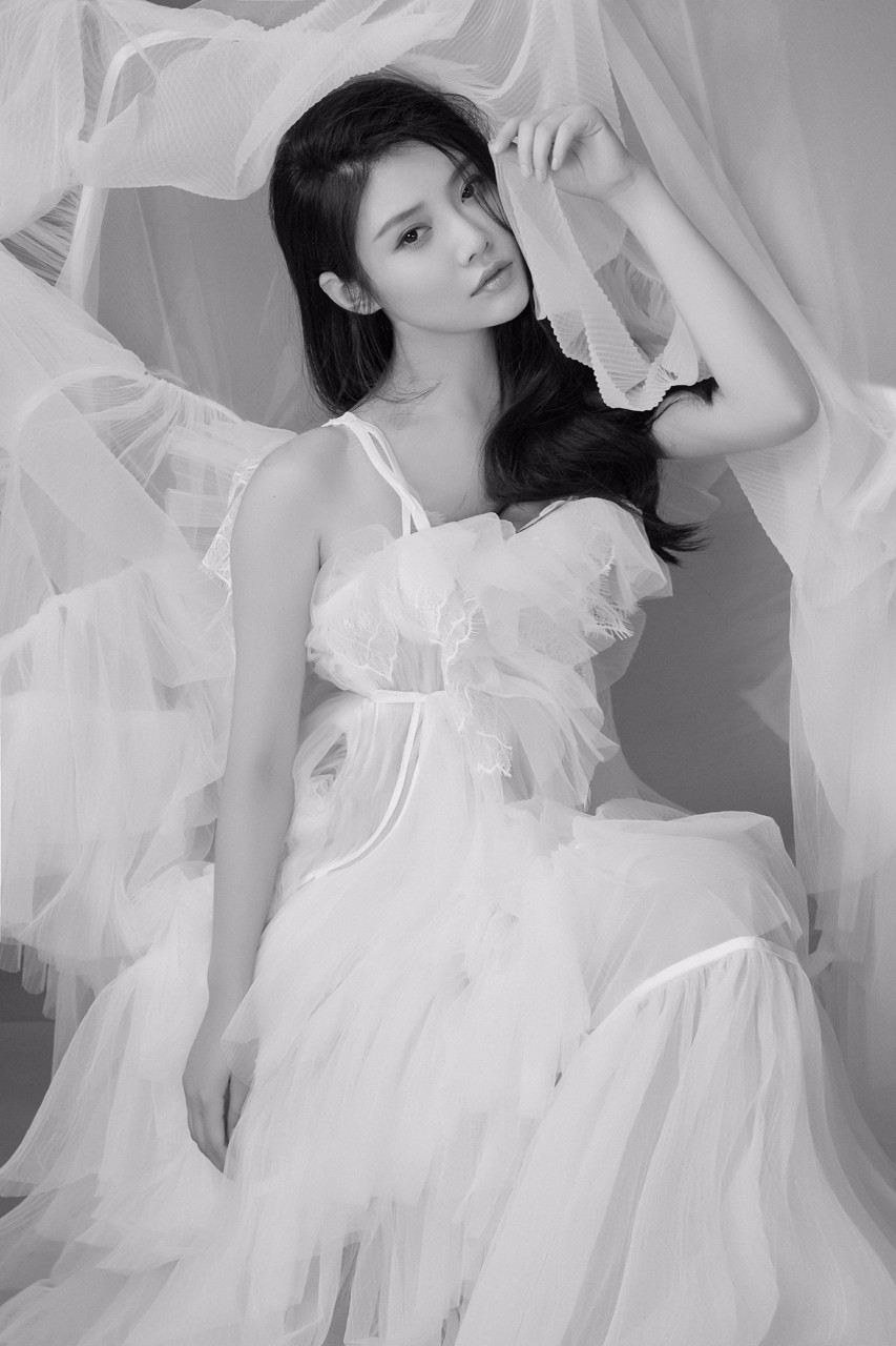 女神徐冬冬最美图集,风韵犹存气质女神徐冬冬