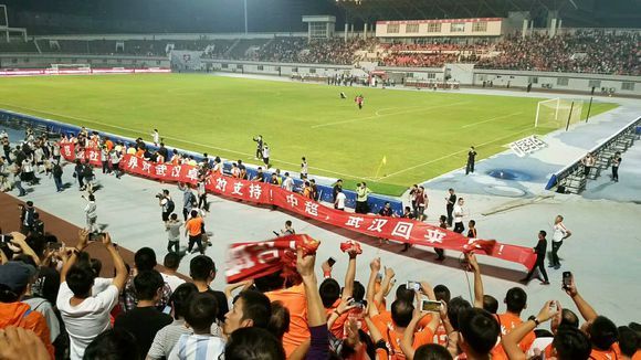 卓尔不凡!大武汉重回中超舞台!