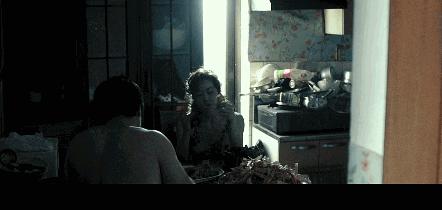 我把妹妹反锁在家，就出门喝酒去了：韩国电影无尿点系列