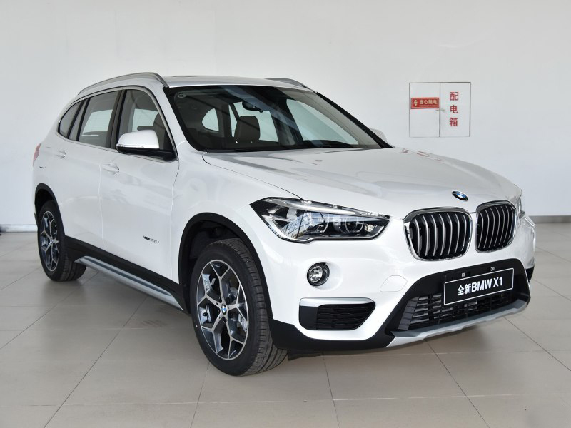 华晨宝马x1提车作业,2022款宝马x1车主提车