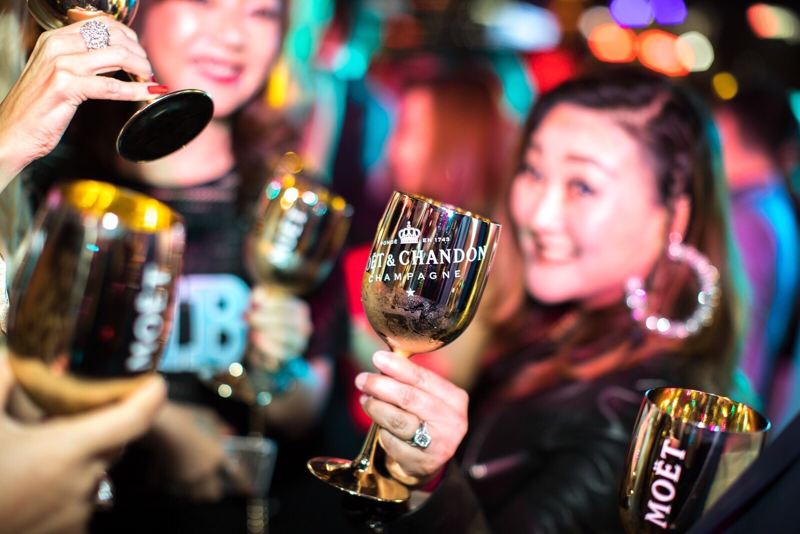 酩悦香槟与拿破仑,酩悦香槟上海新天地