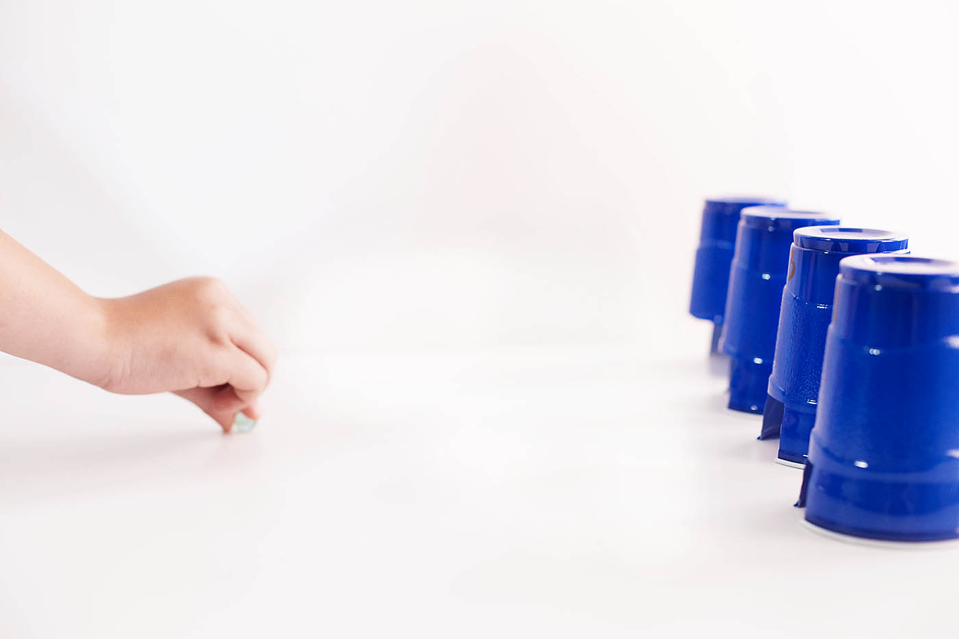 亲子互动游戏0-4岁高难度小游戏,用纸杯就可以做的亲子游戏