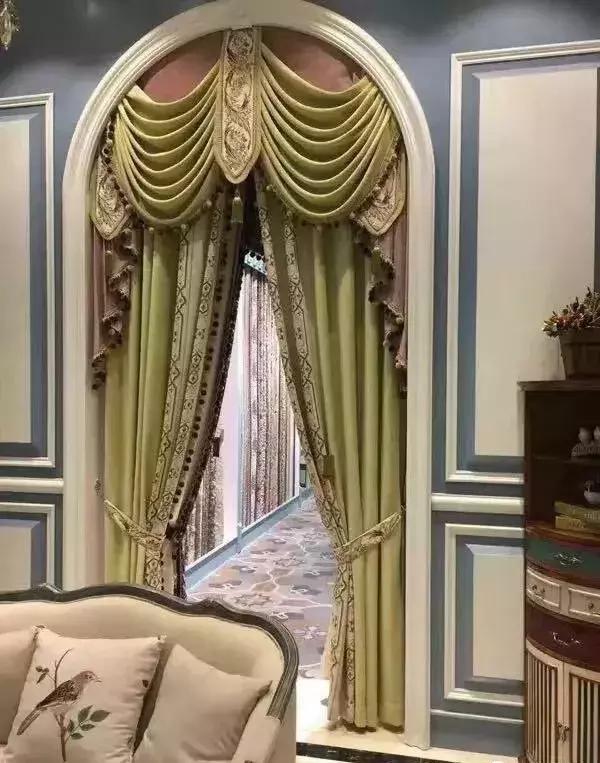 半圆弧窗幔窗帘效果图,别墅窗纱幔头效果图