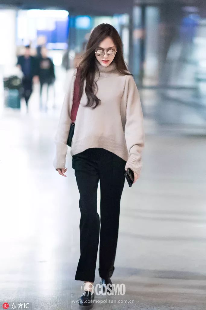 俞飞鸿红色西服,俞飞鸿毛衣穿搭