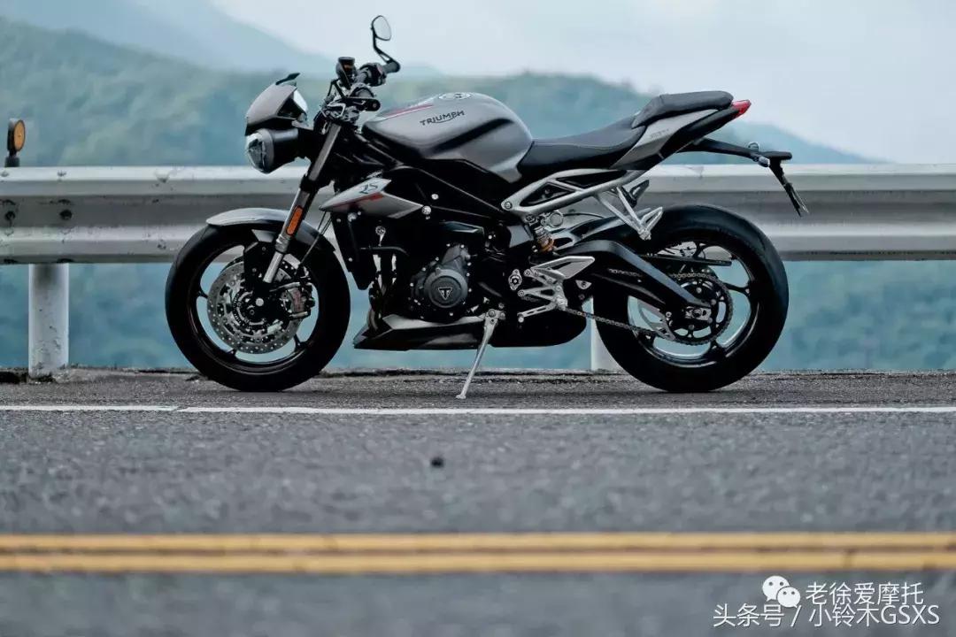 凯旋streettriple765rs评测,凯旋765rs新老款对比