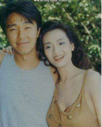 周星驰成名前辛酸经历,周星驰成名前的心酸历程