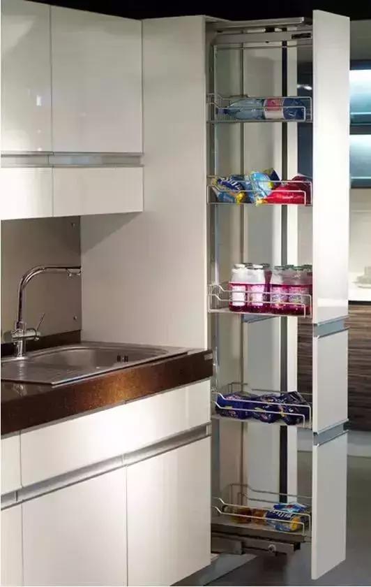 给大家推荐一款橱柜设计,自带高级感的橱柜这样设计