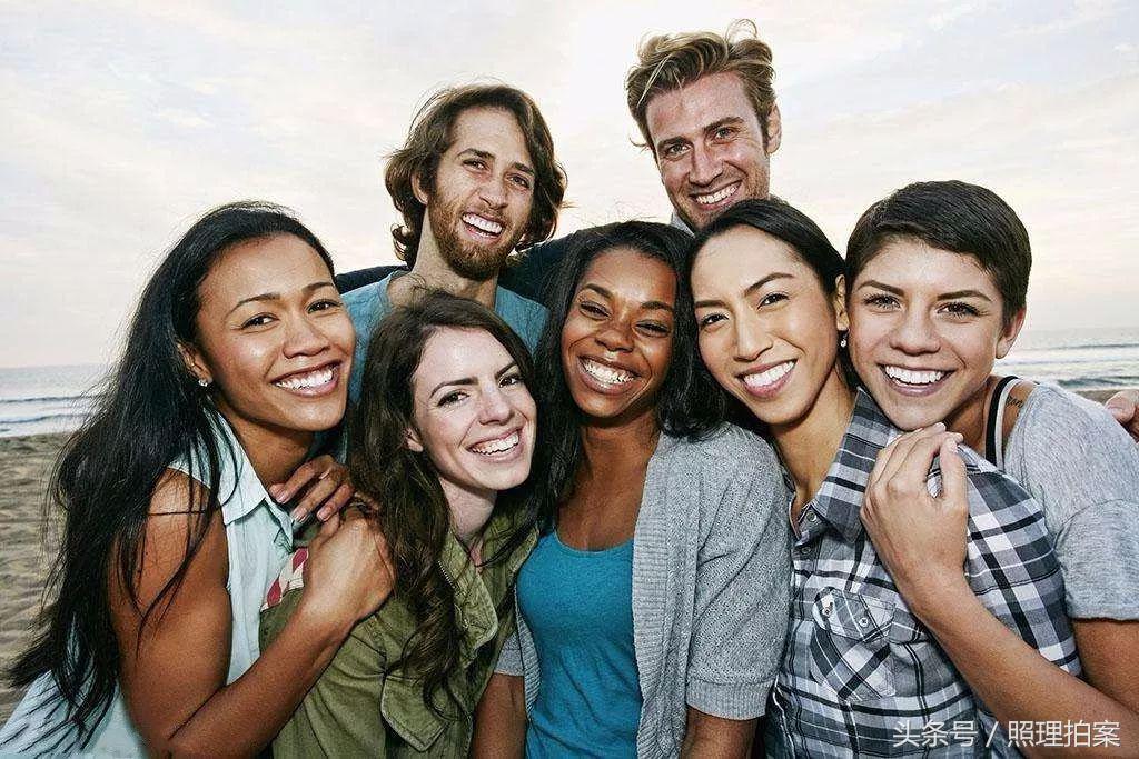 拉美裔人做了什么，让民族大熔炉的美国人，都引起了担忧？