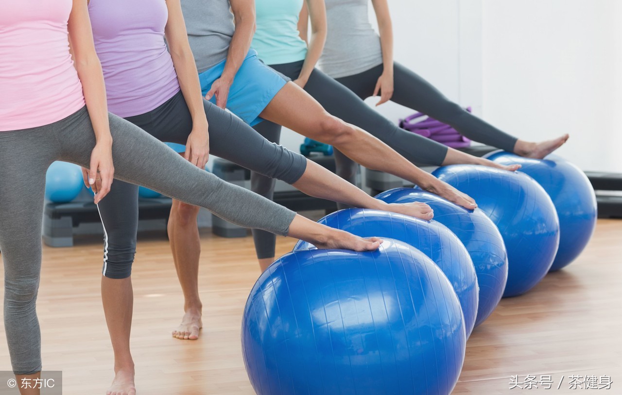 健身球操十二套规定套路教学分解,最新健身球操教学视频