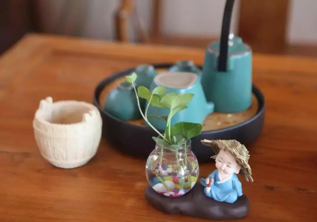 听说福地楼观开了一家茶馆，喝茶赏美景两不误