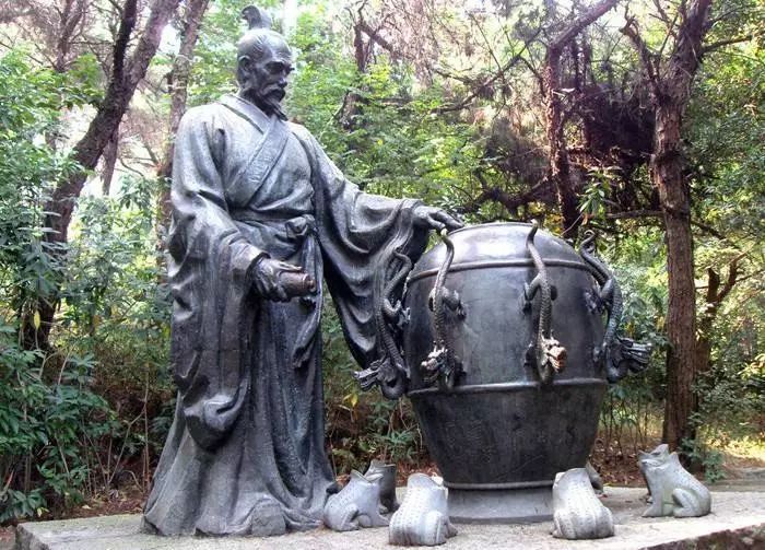 张衡地动仪为什么没用,张衡地动仪没用了吗