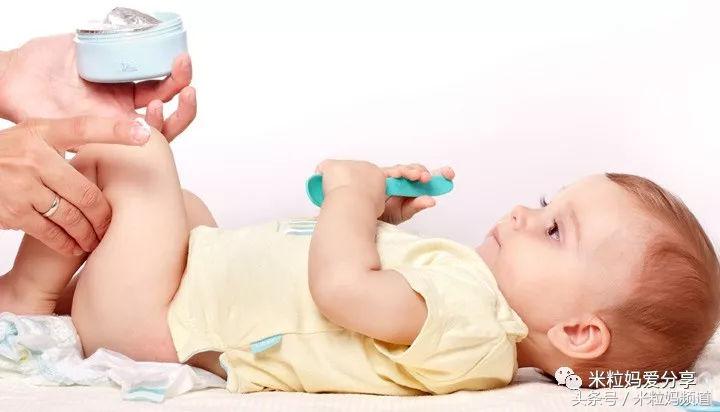 宝宝爱摸小鸡鸡,家长千万留个心眼!