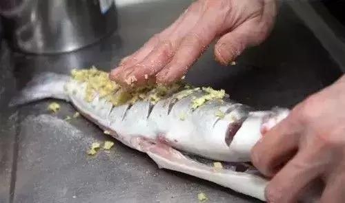 万州烤鱼香料粉配方,万州烤鱼技术配方培训