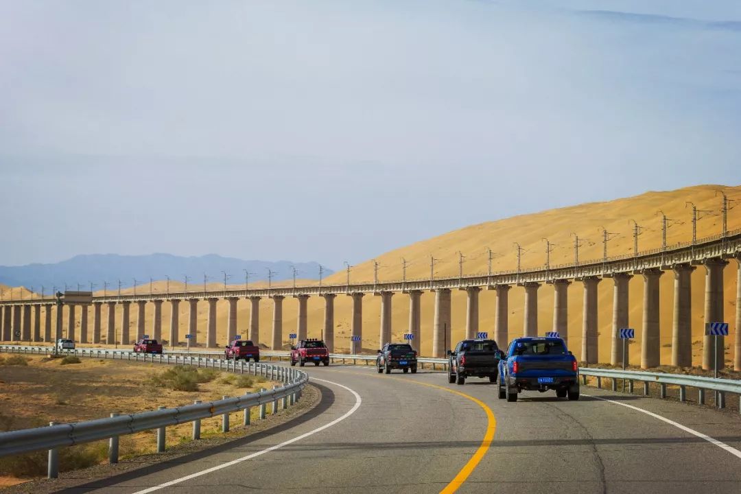 “失联”的2天里，车叔竟完成对美式皮卡生活的所有幻想