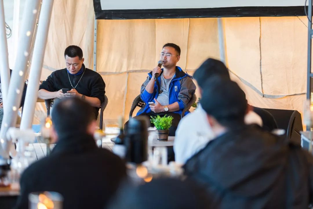 “失联”的2天里，车叔竟完成对美式皮卡生活的所有幻想