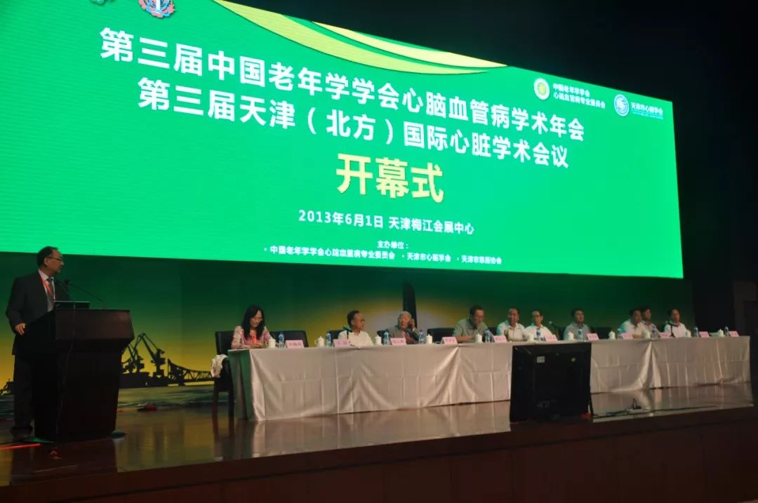 救死扶伤迎难而上致敬最美逆行者,救死扶伤致敬白衣天使