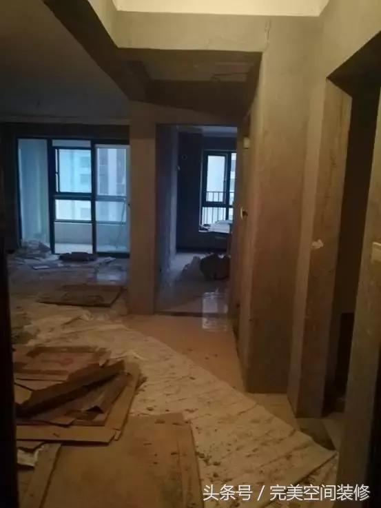 入户门正对卧室门的好处,入户门正对客厅怎么办