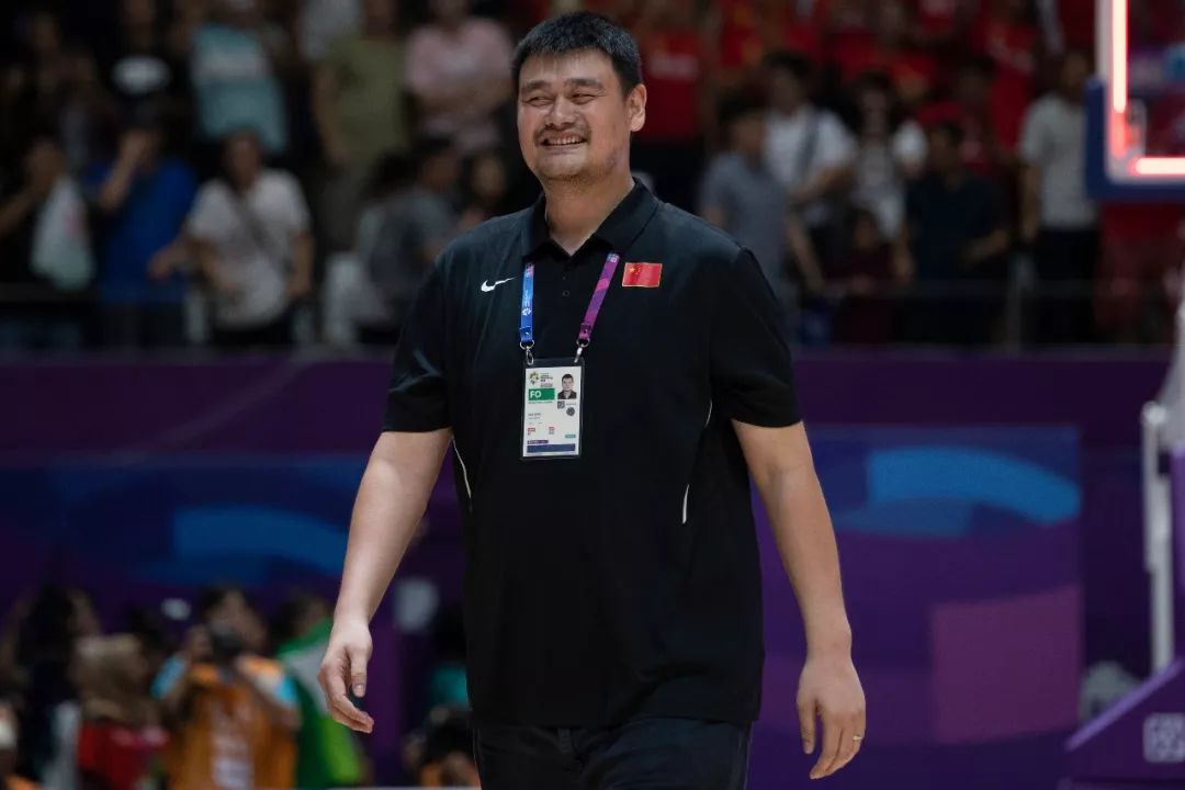 姚明励志传奇,篮球运动员姚明的事迹