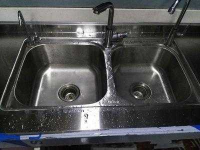 人造石橱柜好还是不锈钢橱柜好,灶台是不锈钢好还是人造石好