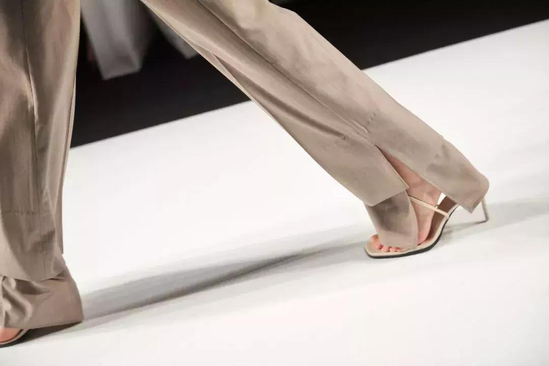 上海时装周看见最美摩登中国风,上海时装周看秀