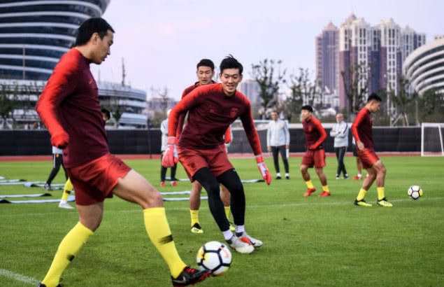 国足鏖战亚洲新晋劲旅印度,国足vs越南4231阵型