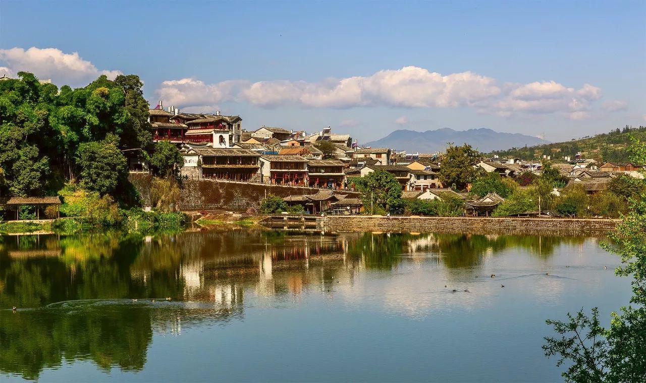 看火山泡温泉：北回归线上四季如春的腾冲特有的温暖