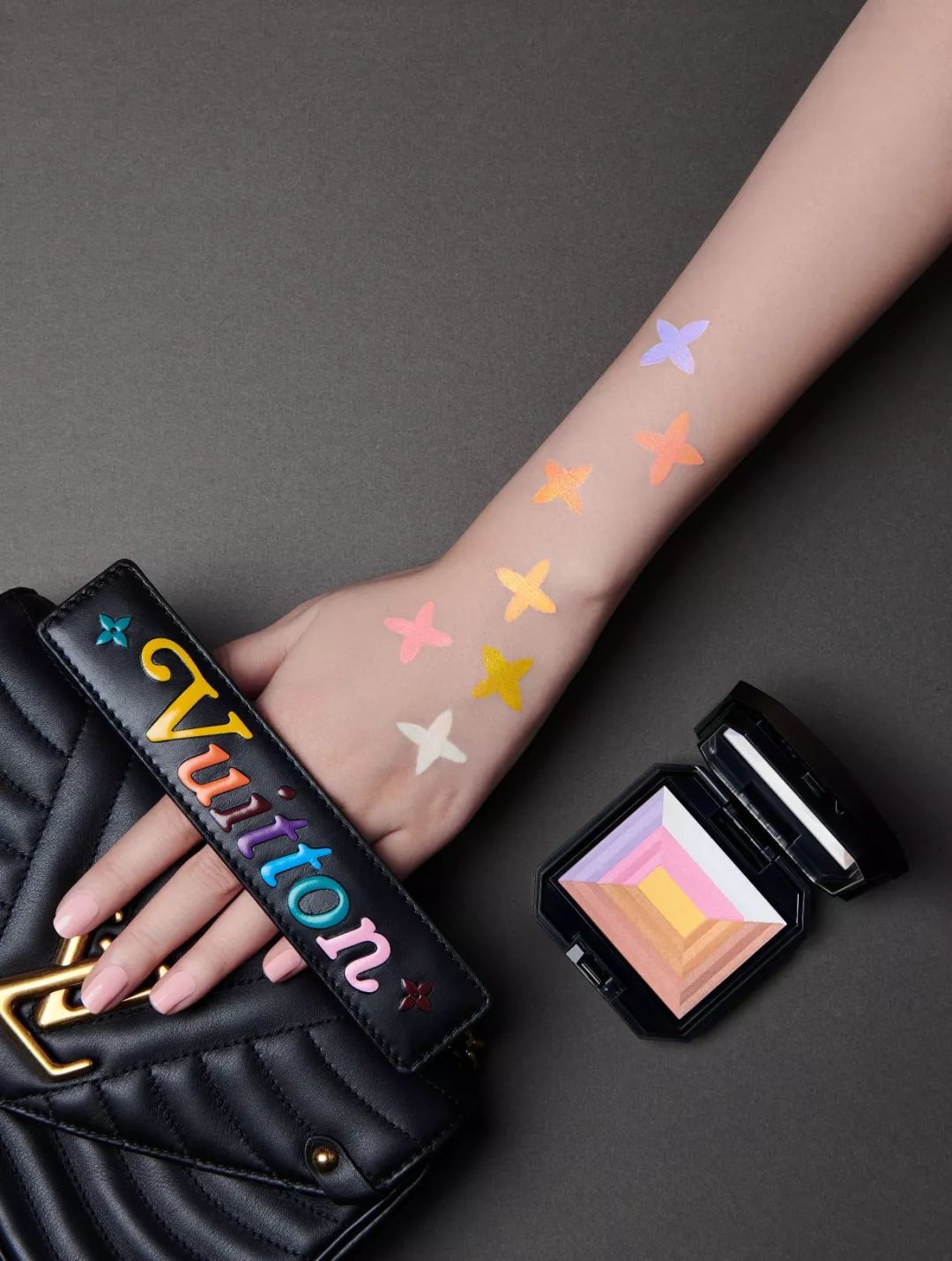 叮咚您有一条新消息请查收图片,叮咚您有一份专属礼物请查收