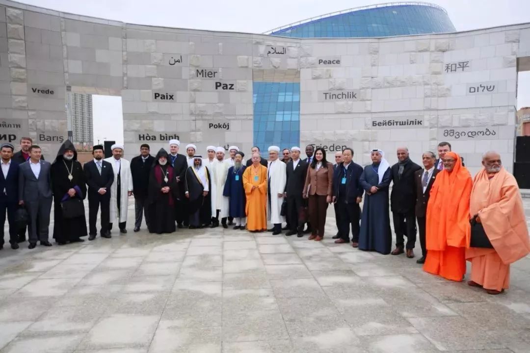 佛教人士参加全国人大代表会议,东林寺释纯一法师