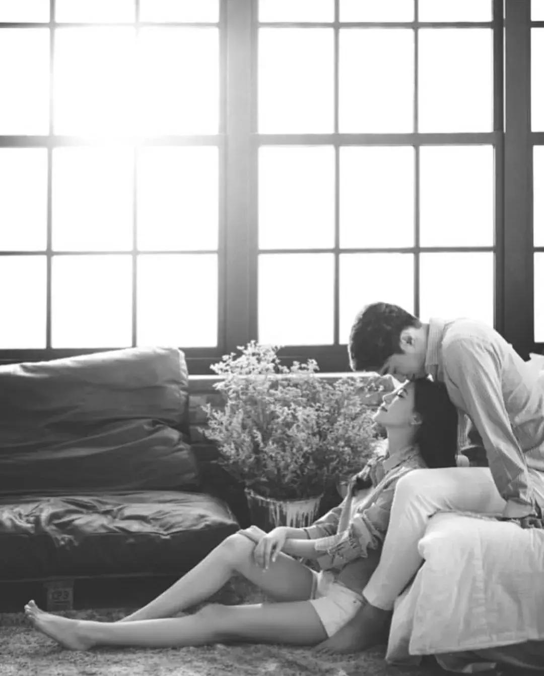 小个子拍婚纱照能拍出高级感,婚纱照拍摄怎么摆姿势更上镜