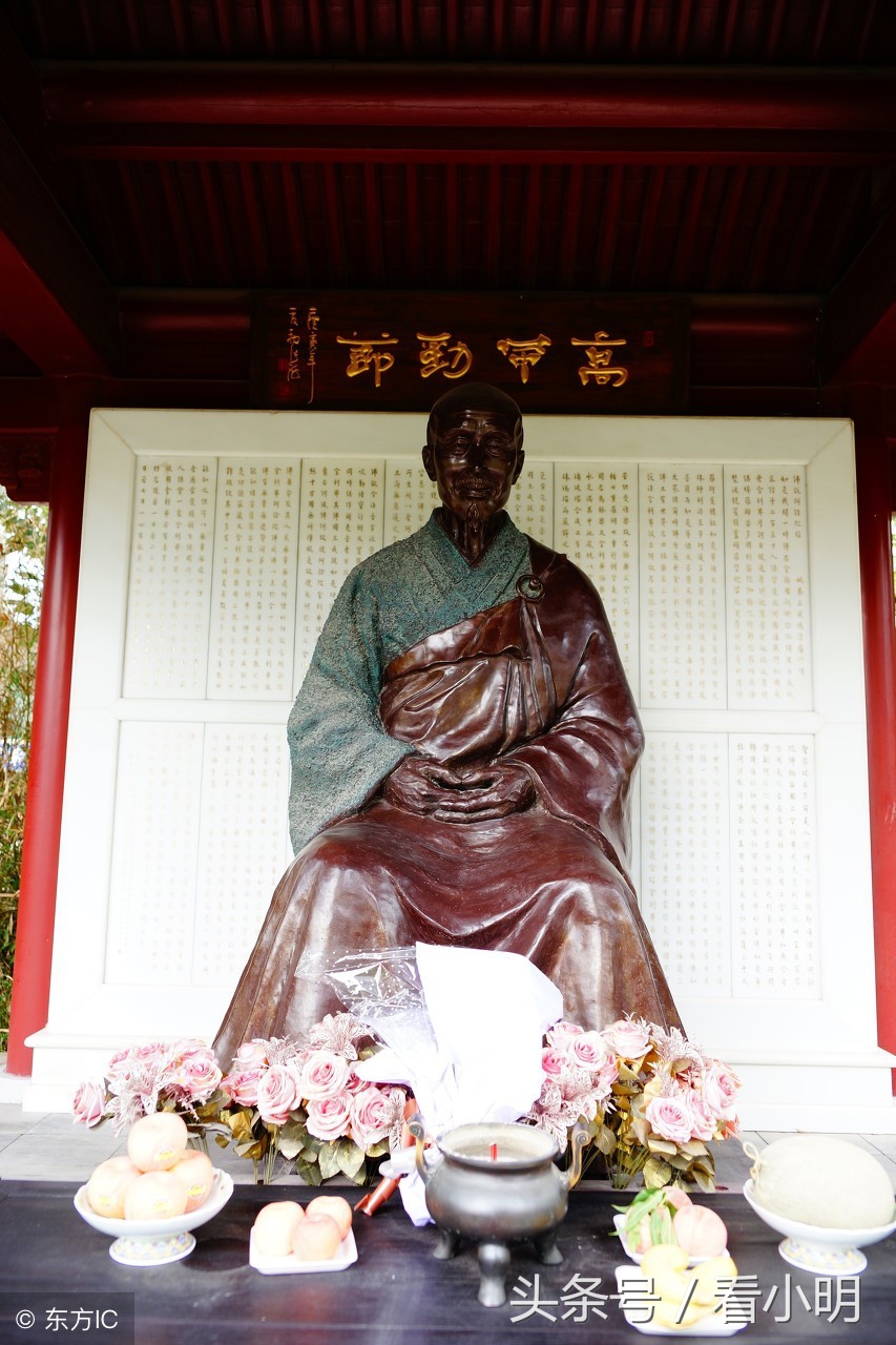 长亭外古道边芳草碧连天背景故事,长亭外古道边芳草碧连天全诗背景