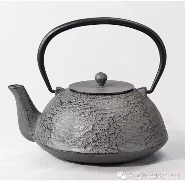 买铁壶还是银壶,铁壶如何选购