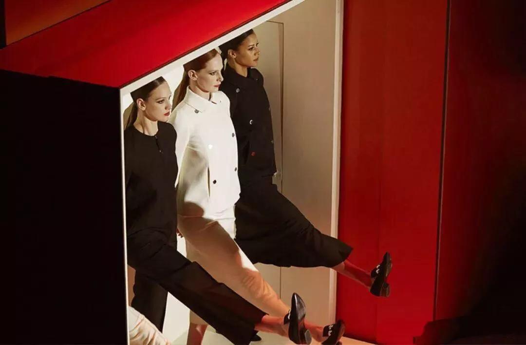 王妃的包”皇室专用的旅行箱”梦露的鞋”成为经典并非偶然！