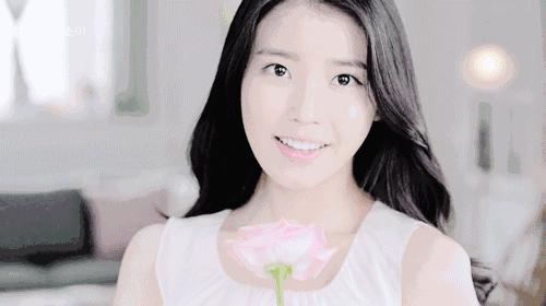 她靠PS一月收入50000+，凭什么？