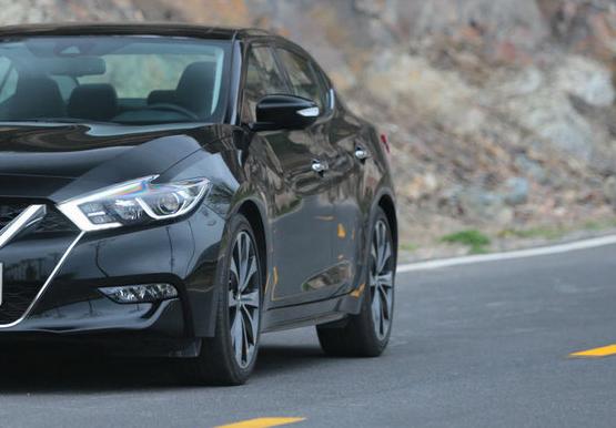 姣斿嚡缇庣憺杩樺竻鐨刡绾ц溅,姣斿嚡缇庣憺杩樿壇蹇冪殑b绾ц溅