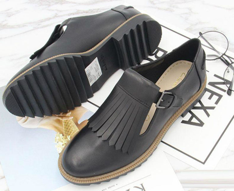 小白鞋小黑鞋视频,适合穿搭的小黑鞋