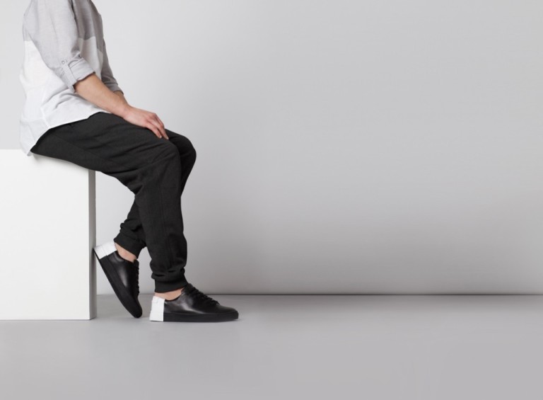 小白鞋小黑鞋视频,适合穿搭的小黑鞋