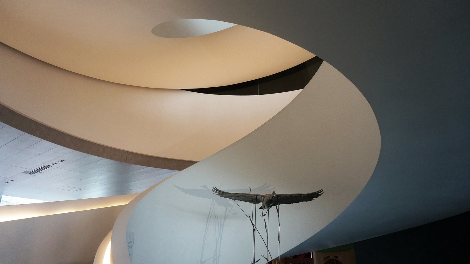 凤凰谷山顶艺术馆一日游,凤凰谷长城