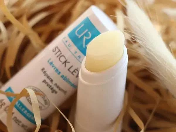 高颜值润唇膏儿童迪士尼,适合干燥嘴唇的润唇膏迪士尼